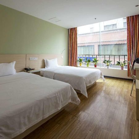 E+ Hotel Guangzhou Baixin Branch Exteriér fotografie